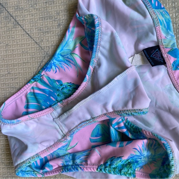 Freedom Ravewear Medium Bundle Bodysuit Sleeves Skirt 8 pieces Rave Festival - Picture 10 of 12